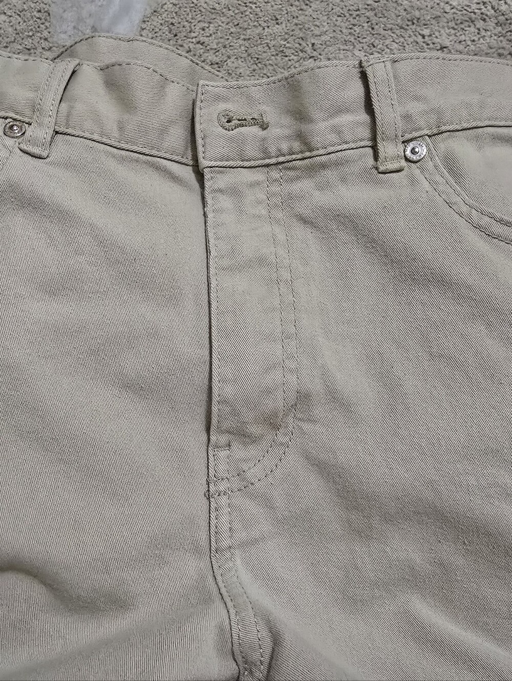 H&M Men's Light Beige Relaxed Jeans
